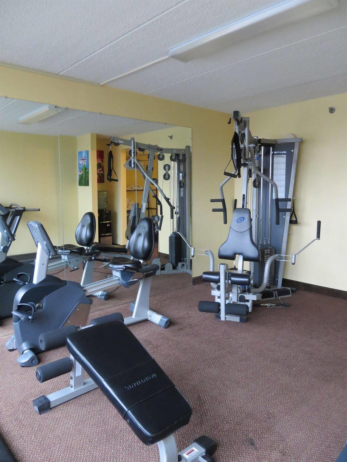 Days Inn Syracuse Източна Сиракуза Екстериор снимка