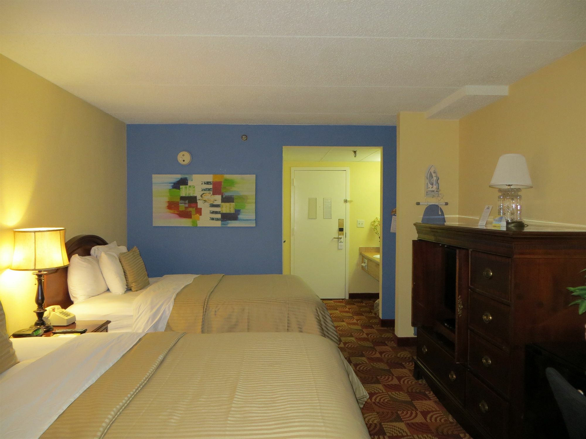 Days Inn Syracuse Източна Сиракуза Екстериор снимка