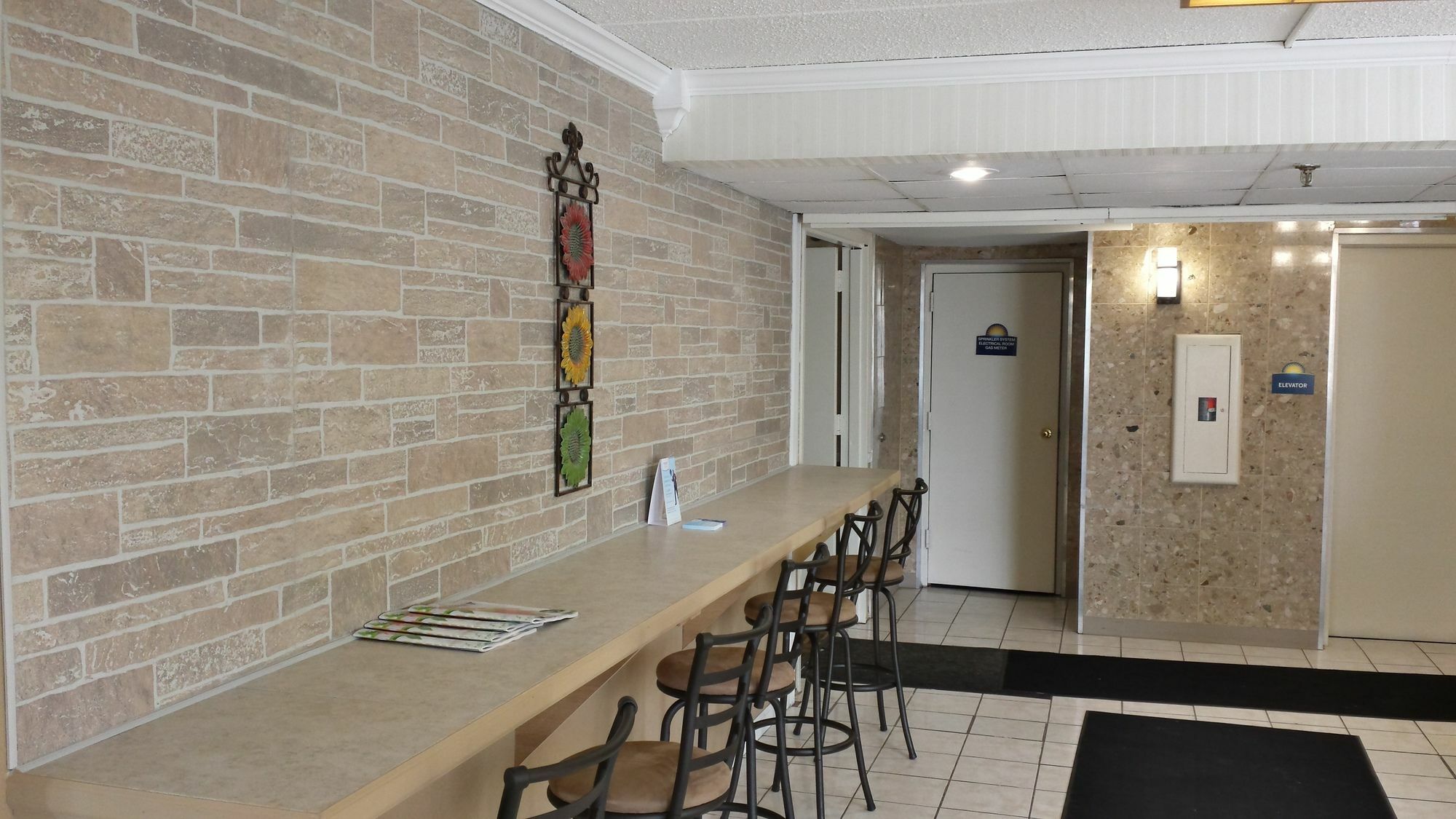Days Inn Syracuse Източна Сиракуза Екстериор снимка